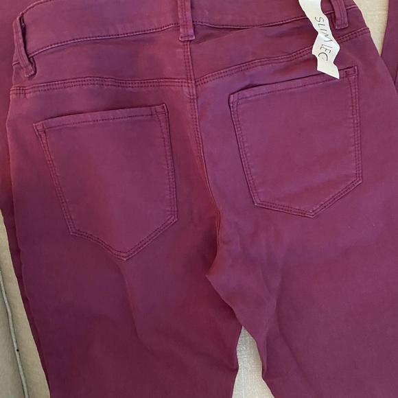 Brand new maroon slim fit size 4 Ann Taylor jeans - Picture 2 of 3
